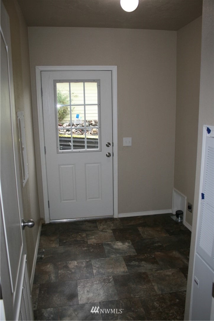 3620 Columbia Heights Road Longview, WA 98632 - Photo 11 of 25 Gallery Image 11