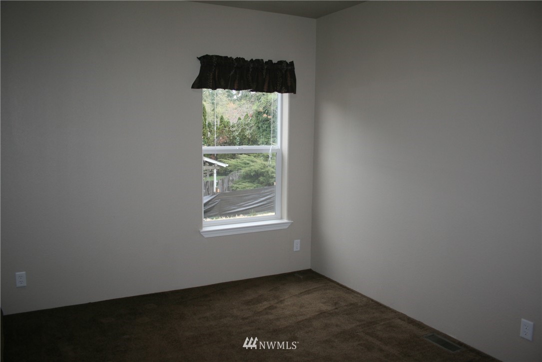 3620 Columbia Heights Road Longview, WA 98632 - Photo 14 of 25 Gallery Image 14