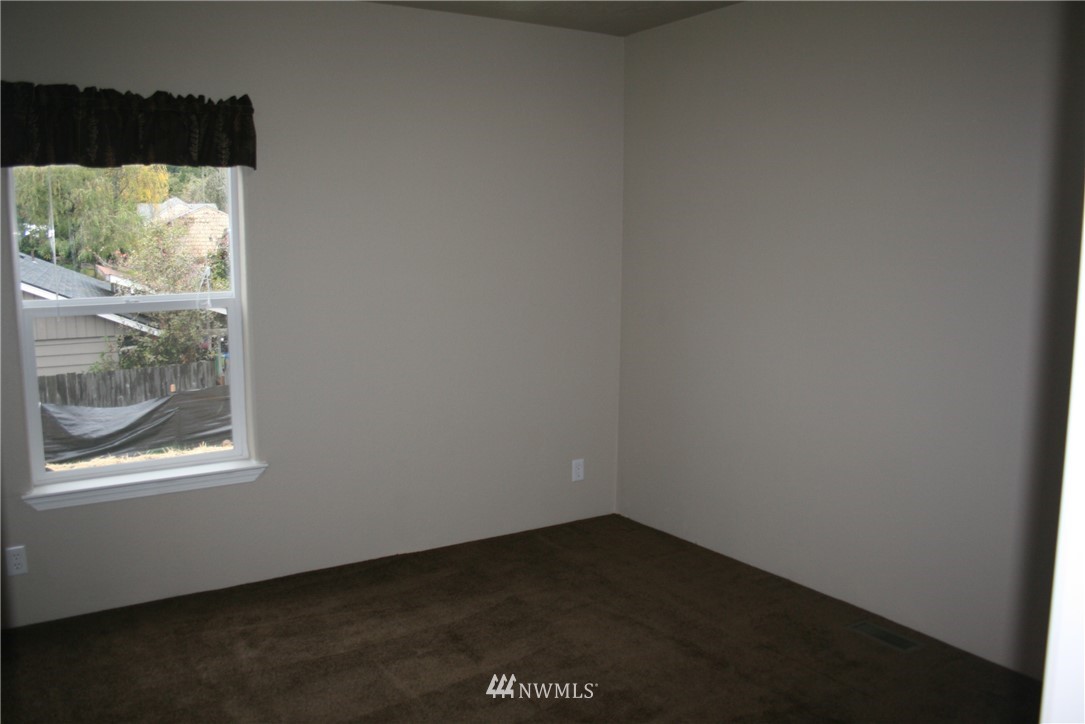 3620 Columbia Heights Road Longview, WA 98632 - Photo 15 of 25 Gallery Image 15