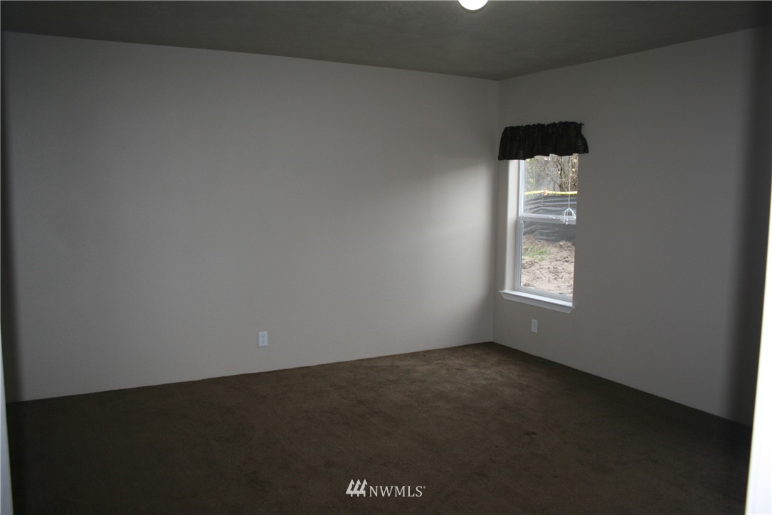 3620 Columbia Heights Road Longview, WA 98632 - Photo 16 of 25 Gallery Image 16