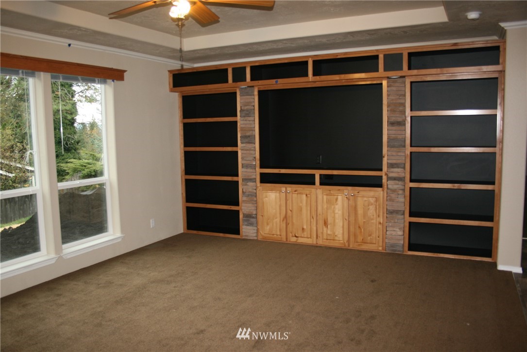 3620 Columbia Heights Road Longview, WA 98632 - Photo 5 of 25 Gallery Image 5