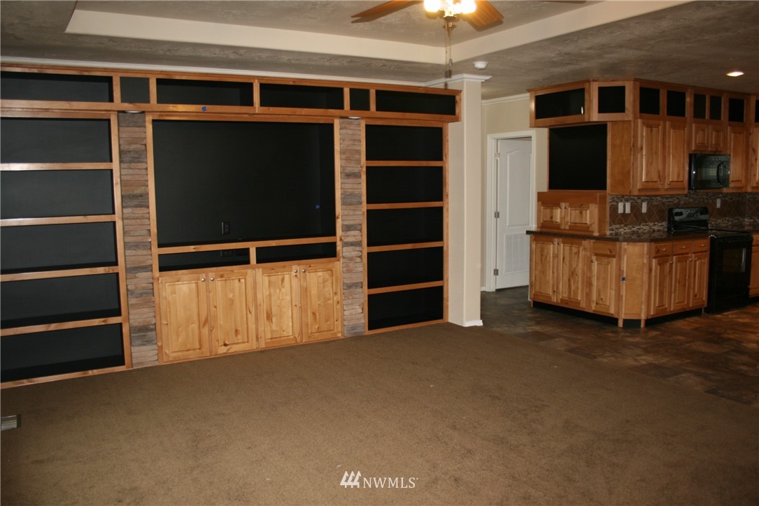 3620 Columbia Heights Road Longview, WA 98632 - Photo 6 of 25 Gallery Image 6