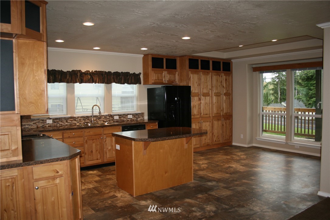 3620 Columbia Heights Road Longview, WA 98632 - Photo 8 of 25 Gallery Image 8