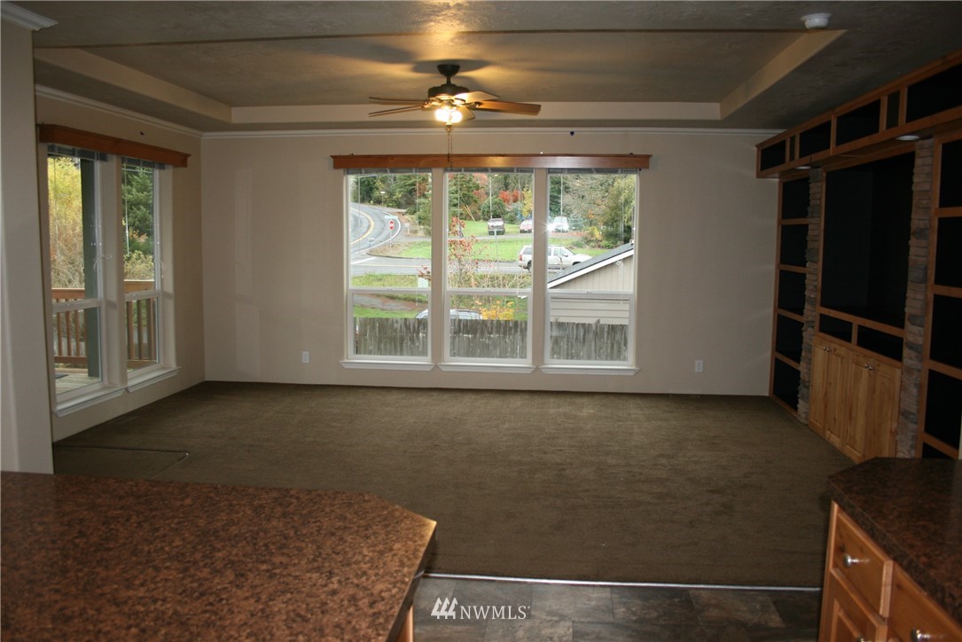 3620 Columbia Heights Road Longview, WA 98632 - Photo 9 of 25 Gallery Image 9
