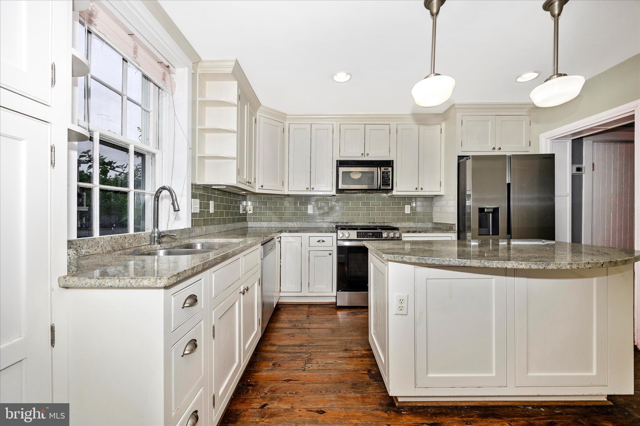16 East 5th Street Frederick, MD 21701 - Photo 17 of 39 Custom cabinets with inset doors & drawers