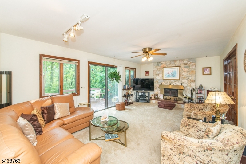 9 Puddingstone Way Florham Park, NJ 07932 - Photo 10 of 42
