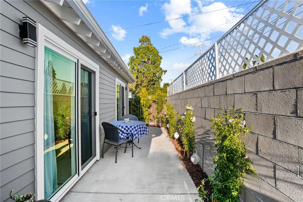 426 Jacaranda Place, Unit A Fullerton, CA 92832 - Photo 18 of 41 a outdoor dining space with furniture