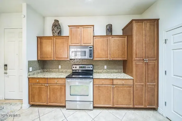 $1,695 | 14575 West Mountain View Boulevard, Unit 11212, Surprise, AZ 85374