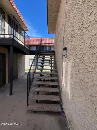 a view of entryway with a front door