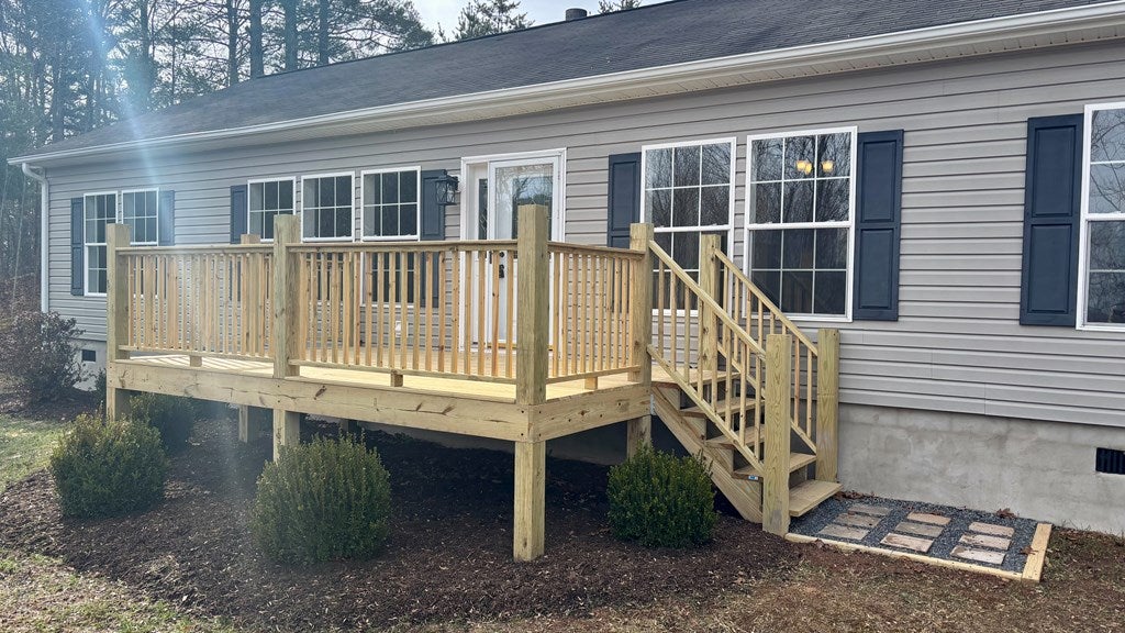 3229 Ivanhoe Road Fries, VA 24330 - Photo 4 of 25 Gallery Image 4