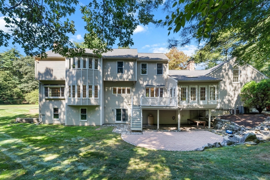 196 Newtown Road Acton, MA 01720 - Photo 4 of 41 Gallery Image 4
