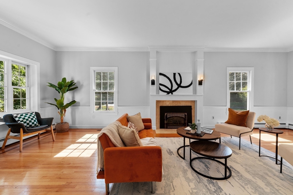 196 Newtown Road Acton, MA 01720 - Photo 8 of 41 Gallery Image 8