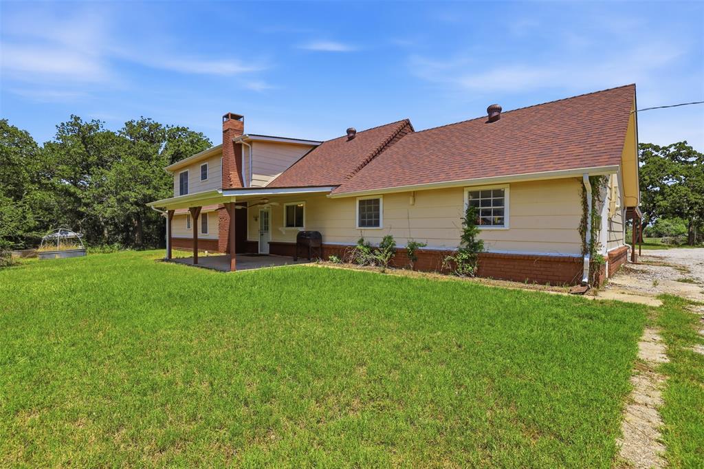 4298 Knob Road Springtown, TX 76082 - Photo 20 of 25