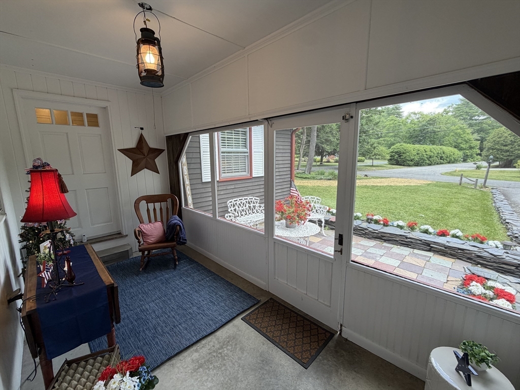 26 Oak Hill Road Greenfield, MA 01301 - Photo 10 of 30