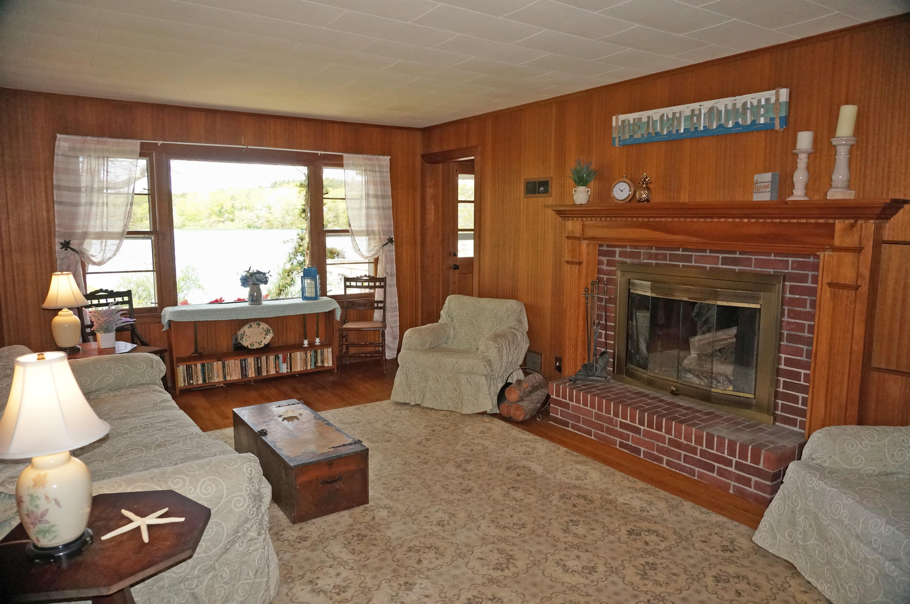 92 Stowe Road Sandwich, MA 02563 - Photo 11 of 33 Living from bath corner