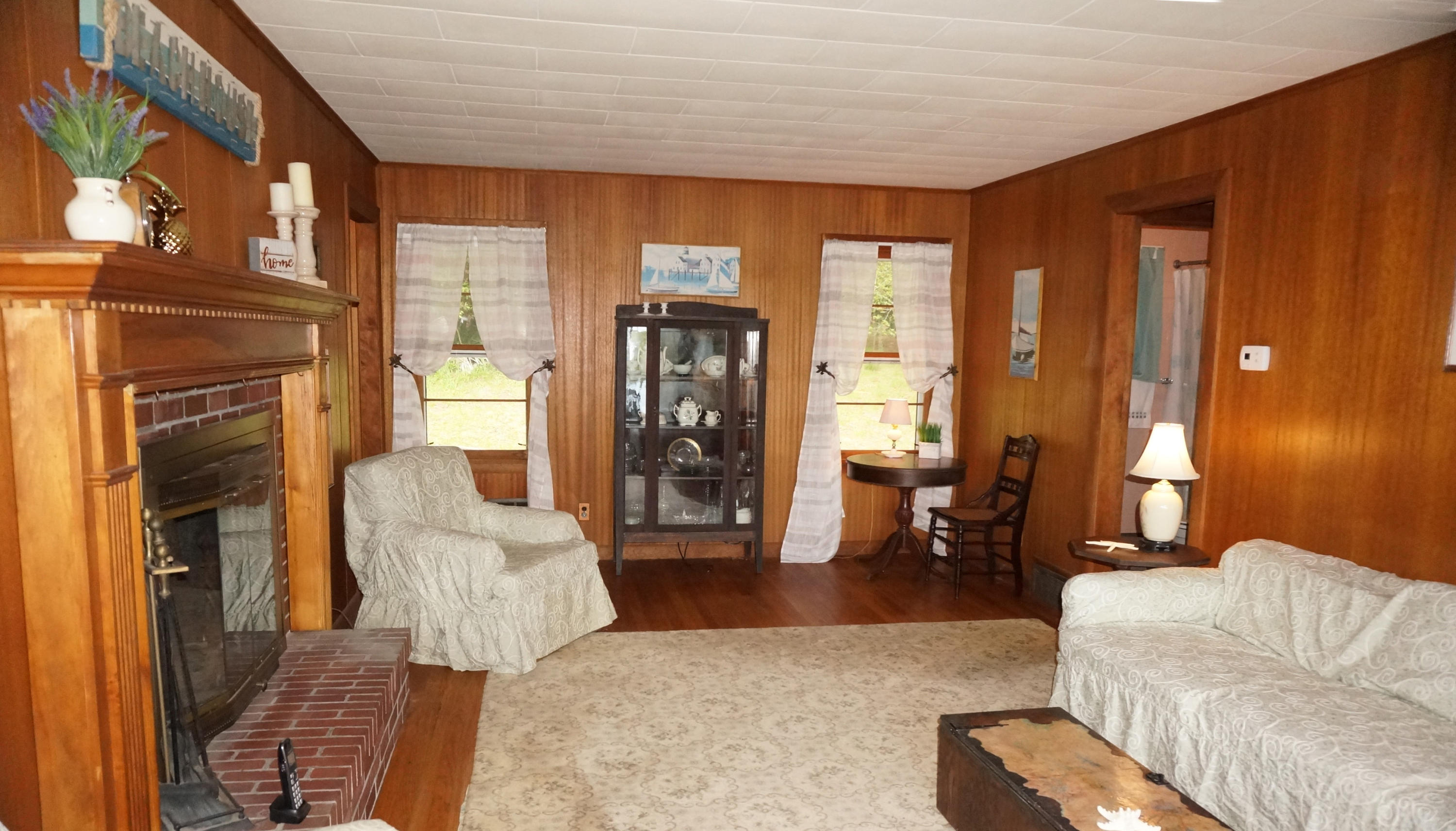 92 Stowe Road Sandwich, MA 02563 - Photo 12 of 33 Living front to back