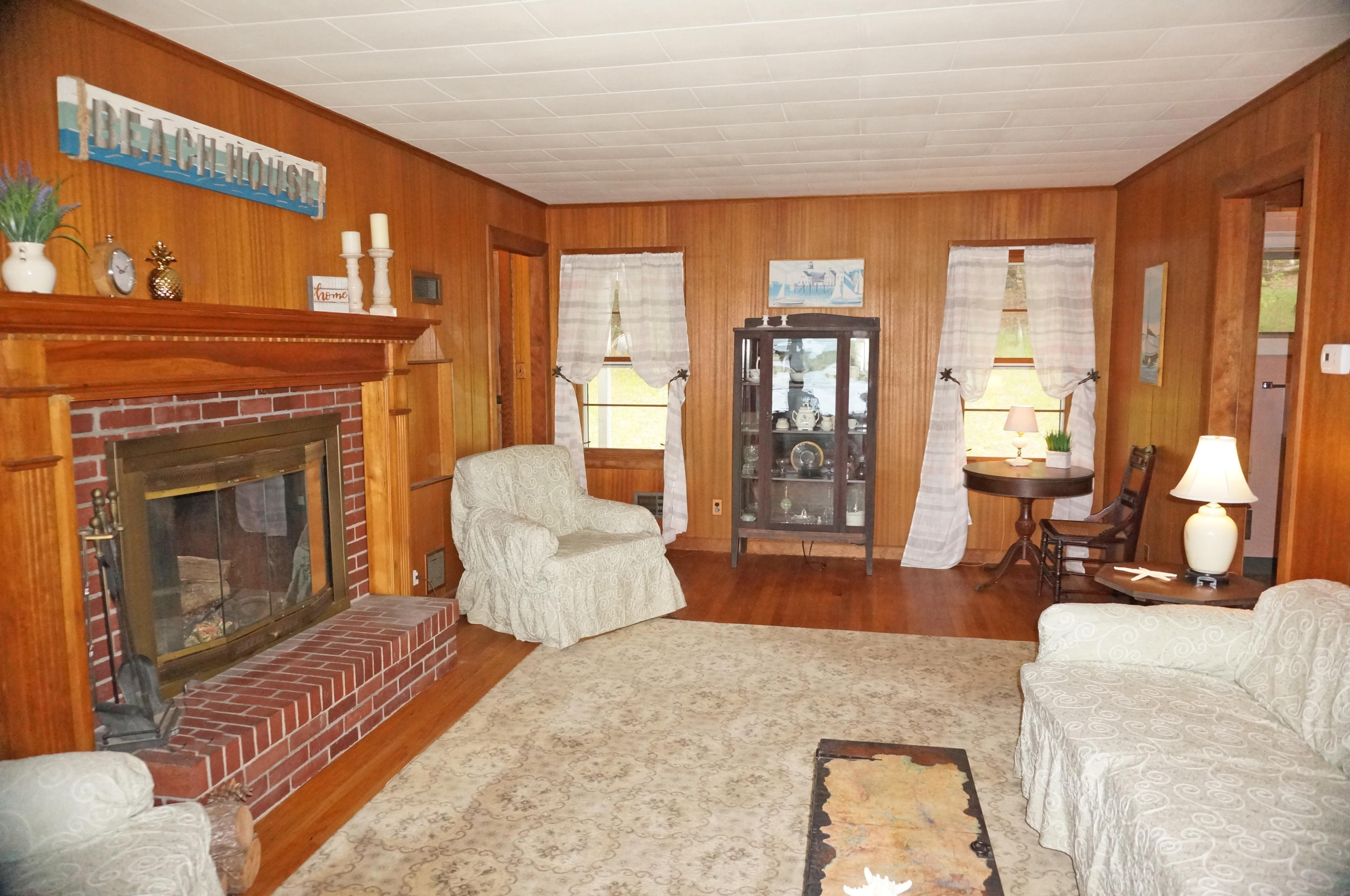 92 Stowe Road Sandwich, MA 02563 - Photo 13 of 33 Living from front window