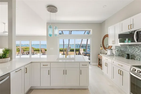 $1,549,000 | 4087 Pelican Shores Circle, Englewood, FL 34223