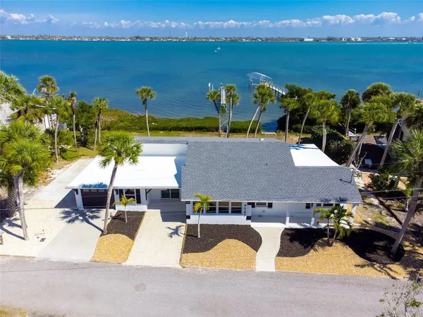 $1,549,000 | 4087 Pelican Shores Circle, Englewood, FL 34223