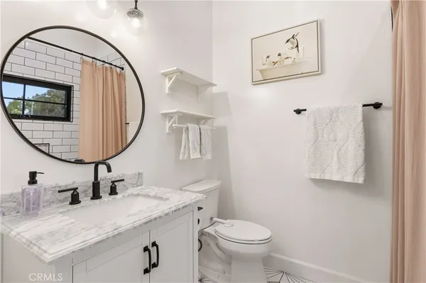 $16,495 | 22300 Philiprimm Street, Woodland Hills, CA 91367