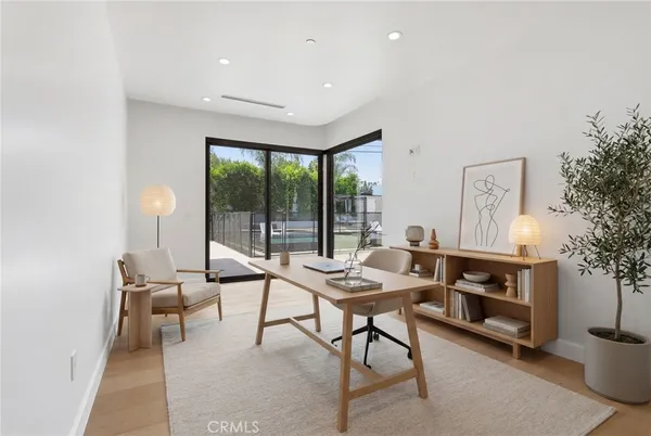$16,495 | 22300 Philiprimm Street, Woodland Hills, CA 91367
