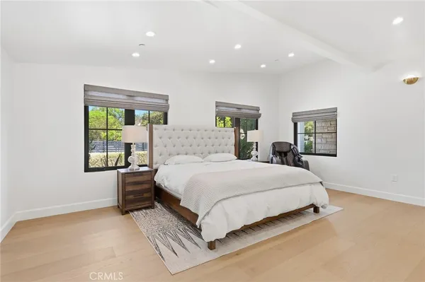 $16,495 | 22300 Philiprimm Street, Woodland Hills, CA 91367