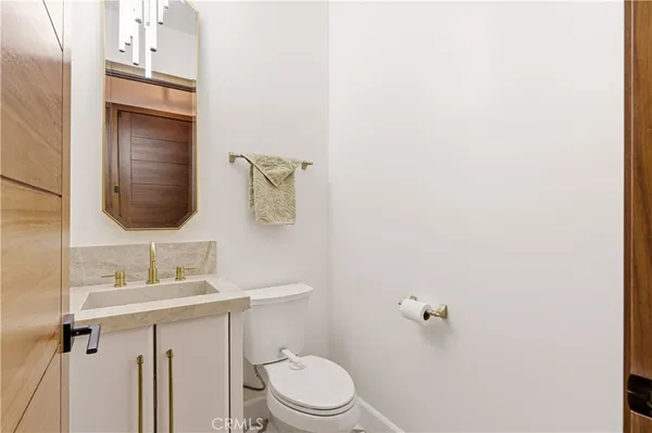 $16,495 | 22300 Philiprimm Street, Woodland Hills, CA 91367