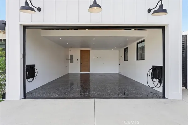 $16,495 | 22300 Philiprimm Street, Woodland Hills, CA 91367