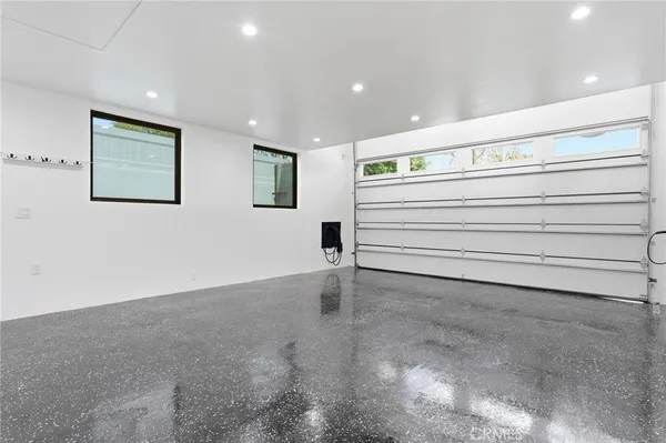 $16,495 | 22300 Philiprimm Street, Woodland Hills, CA 91367