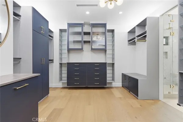 $16,495 | 22300 Philiprimm Street, Woodland Hills, CA 91367