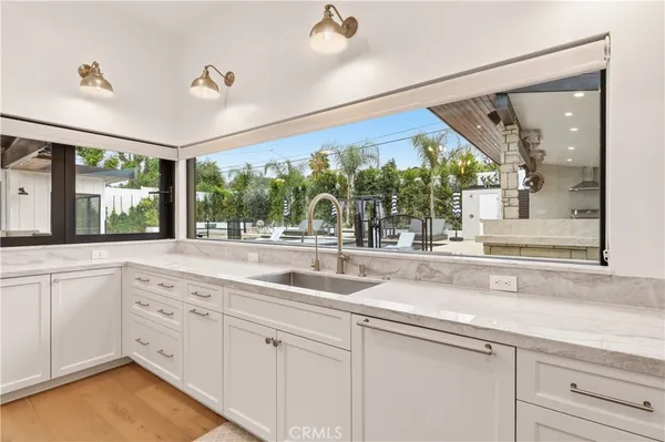 $16,495 | 22300 Philiprimm Street, Woodland Hills, CA 91367