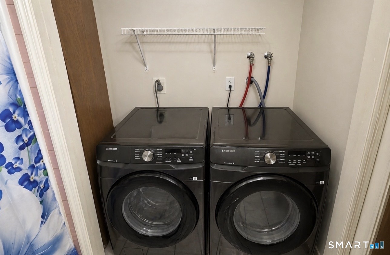 975 Meriden Road, Unit 91 Waterbury, CT 06705 - Photo 5 of 19 Gallery Image 5