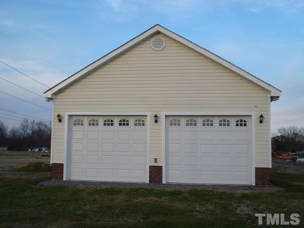 76 Suggs Road Dunn, NC 28334 - Photo 3 of 16 Gallery Image 3