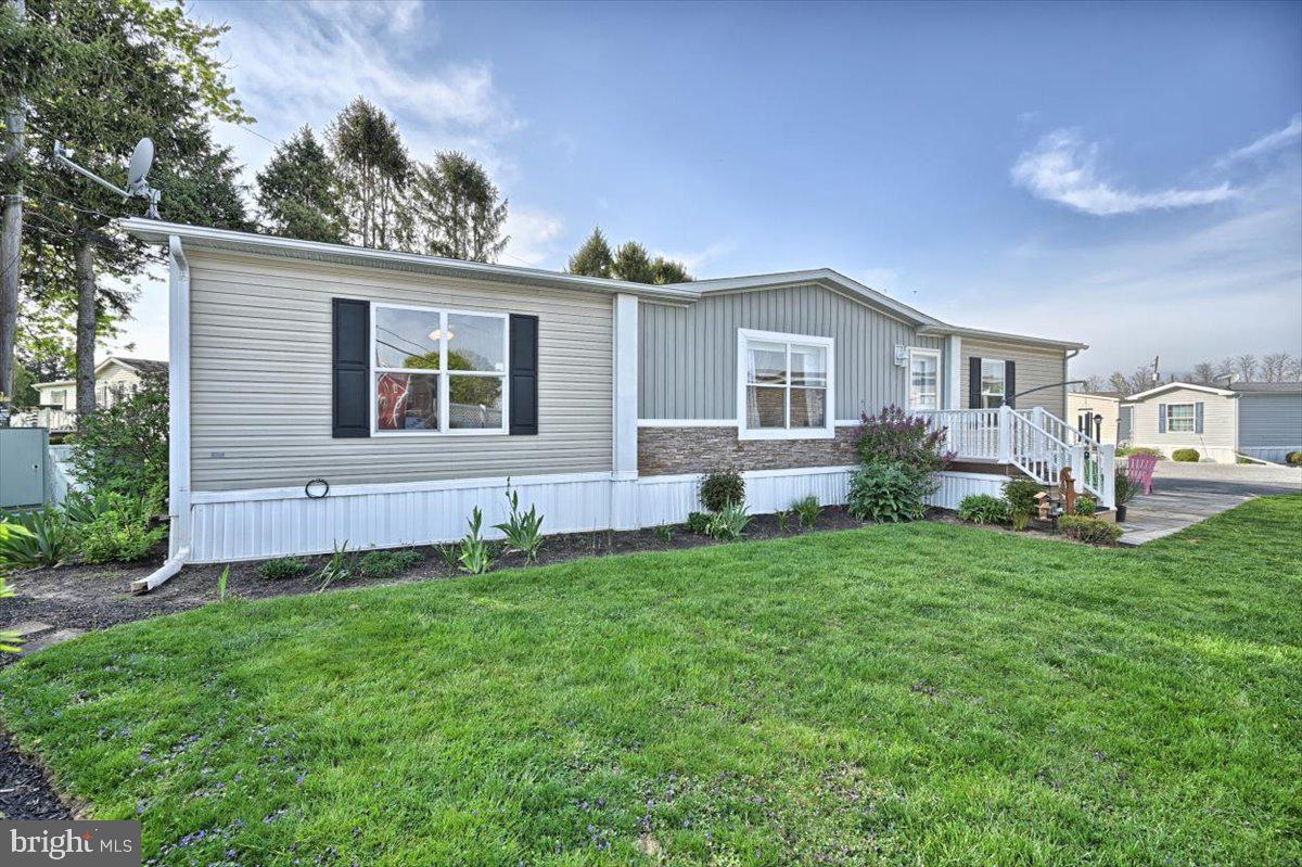 7 Janis Road Gordonville, PA 17529 - Photo 2 of 31 Gallery Image 2