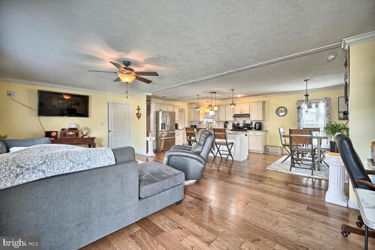 7 Janis Road Gordonville, PA 17529 - Photo 8 of 31 Gallery Image 8