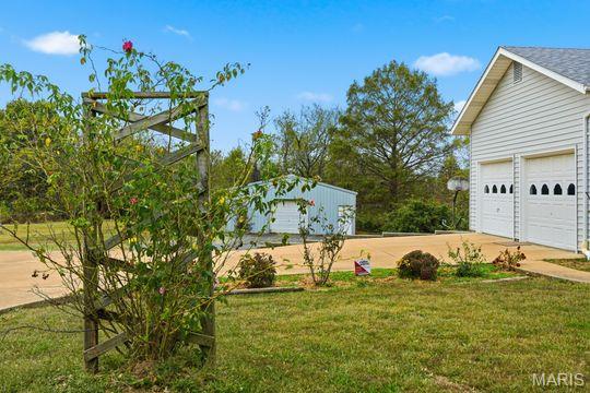 1361 Brickyard Road Hillsboro, MO 63050 - Photo 3 of 44