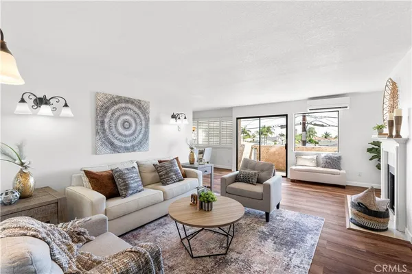 $490,000 | 106 North Western Avenue, Unit 205, San Pedro, CA 90732