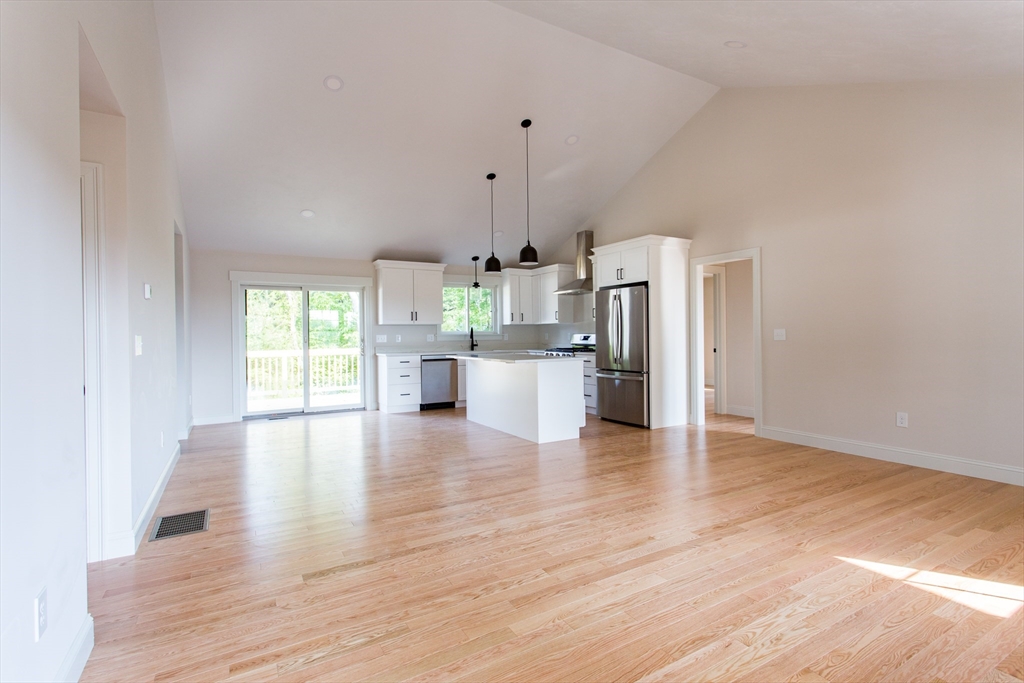 6 Foster Road West Brookfield, MA 01585 - Photo 6 of 41 Gallery Image 6