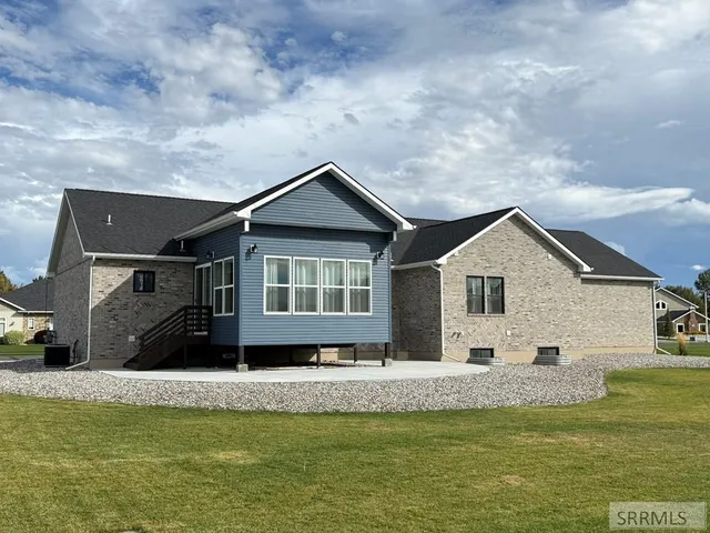 $1,200,000 | 1078 Greenside Loop, Rexburg, ID 83440
