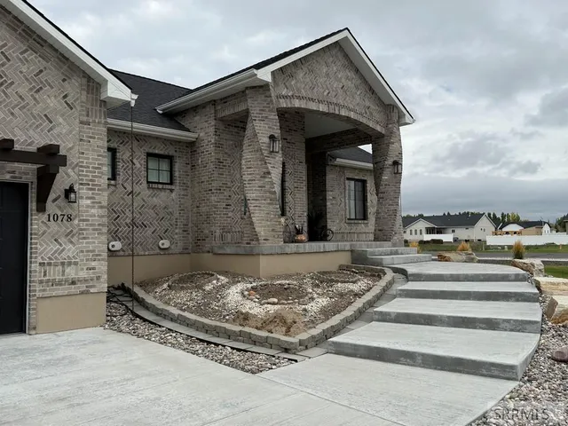 $1,200,000 | 1078 Greenside Loop, Rexburg, ID 83440