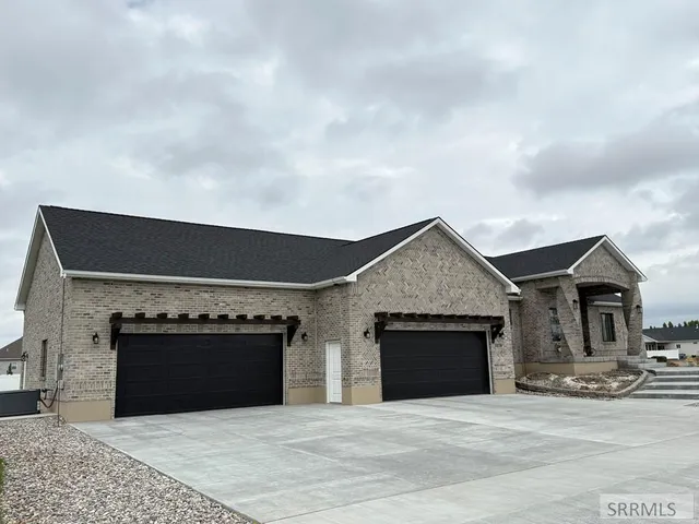 $1,200,000 | 1078 Greenside Loop, Rexburg, ID 83440