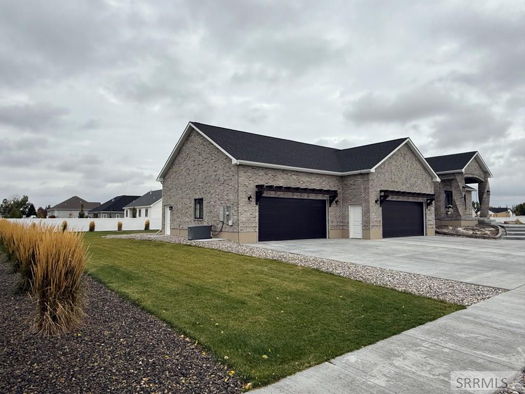 1078 Greenside Loop Rexburg, ID 83440 - Photo 10 of 76