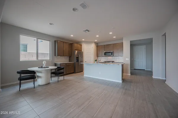 $2,295 | 7128 West Coles Road, Laveen, AZ 85339