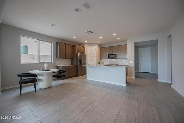 $2,295 | 7128 West Coles Road, Laveen, AZ 85339