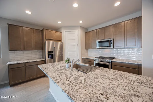 $2,295 | 7128 West Coles Road, Laveen, AZ 85339