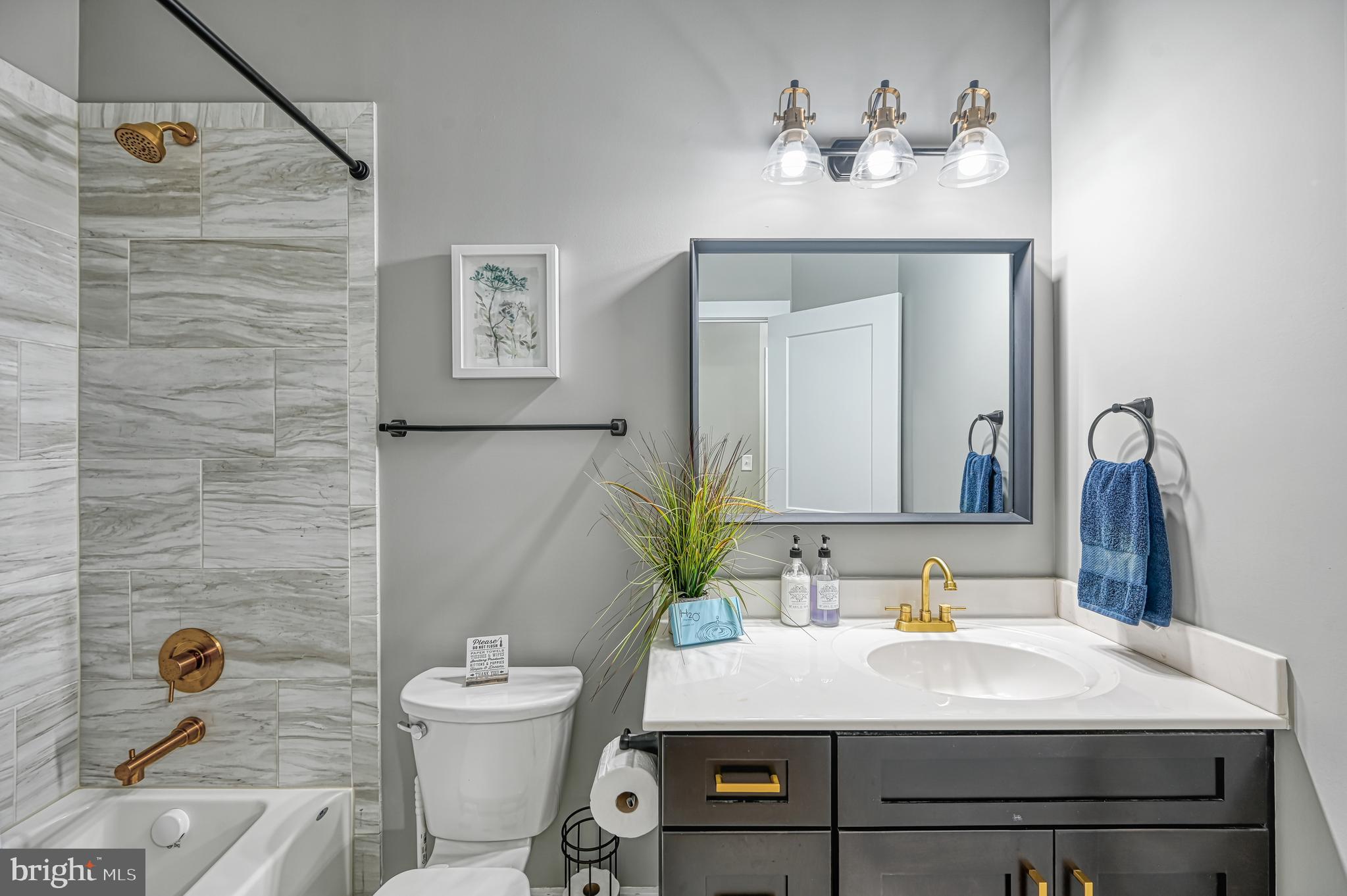 10052 Fairview Road Partlow, VA 22534 - Photo 25 of 32 Second bath