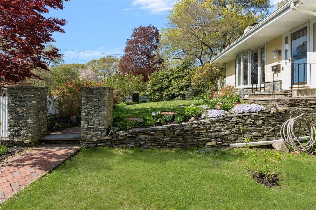 78 Timberline Road Warwick, RI 02886 - Photo 3 of 45