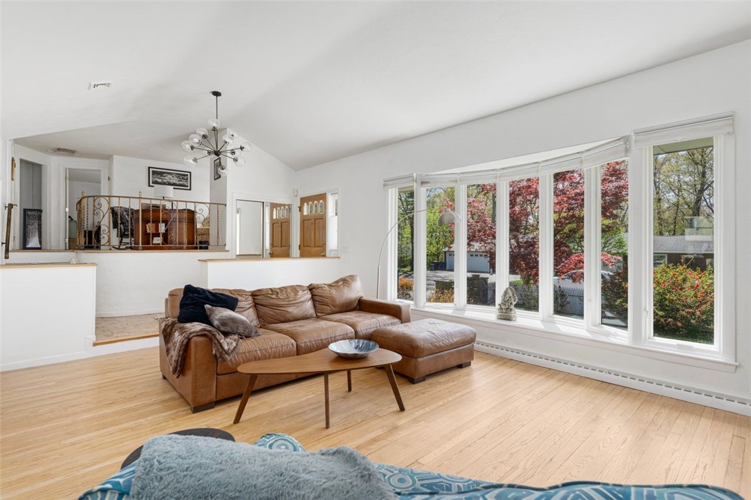 78 Timberline Road Warwick, RI 02886 - Photo 4 of 45