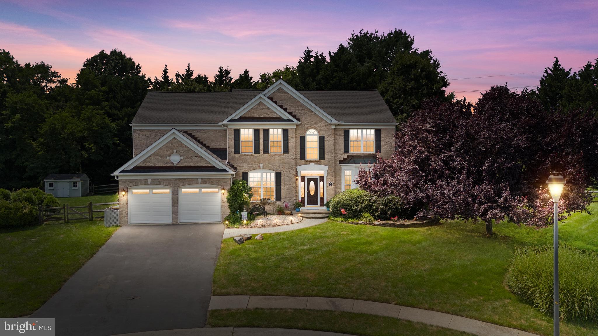 8 Peacock Place Newark, DE 19711 - Photo 5 of 70 a front view of a house with a yard