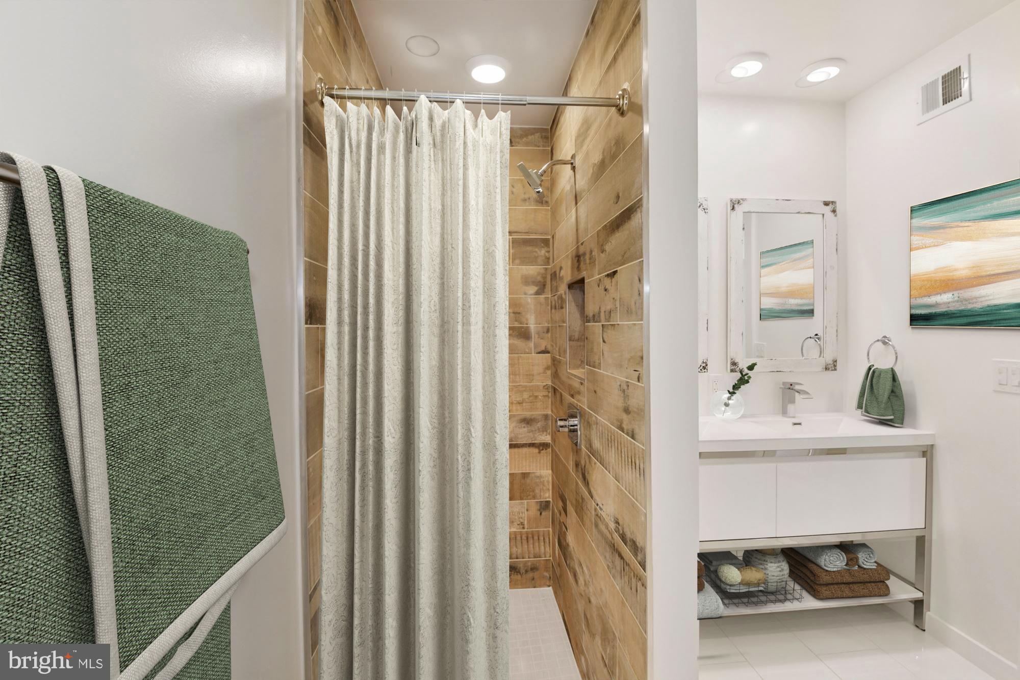 2009 E Street Northeast, Unit 4 Washington, DC 20002 - Photo 37 of 76 Designer tile (VS)